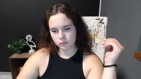 Snapshot of shy_lil chatting on 09/25/25, 01:04 shy_lil online show from 09/25/25, 01:04