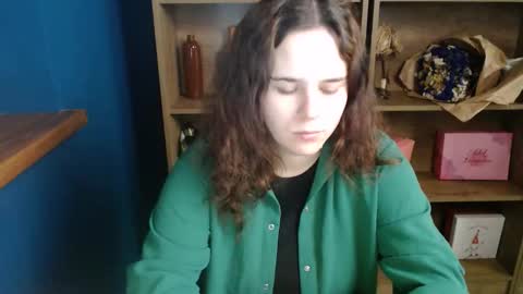 Snapshot of shy_lil chatting on 10/18/25, 12:28 shy_lil online show from 10/18/25, 12:28