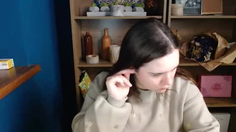 Snapshot of shy_lil chatting on 10/24/25, 05:04 shy_lil online show from 10/24/25, 05:04
