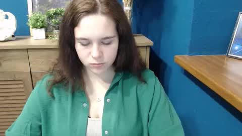 Snapshot of shy_lil chatting on 11/05/25, 11:43 shy_lil online show from 11/05/25, 11:43