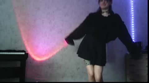 shy_miracle online show from 07/05/26, 12:45