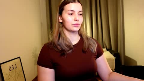 shy_nerd_babyy online show from 02/23/25, 07:22