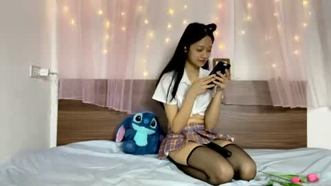 Snapshot of shy_pink_doll chatting on 06/09/26, 03:34 shy_pink_doll online show from 06/09/26, 03:34