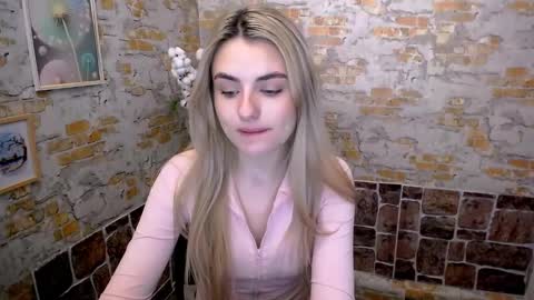 shy_sabrina_ online show from 01/13/25, 07:43