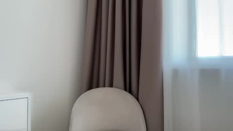 shy_schoolgirl_ online show from 02/01/26, 10:36