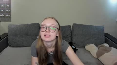 Melissa online show from 09/29/25, 04:01