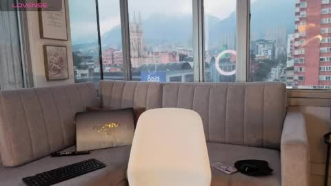 Snapshot of shy_vibes chatting on 04/15/26, 07:43 shy_vibes online show from 04/15/26, 07:43