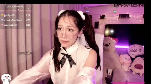 Snapshot of shyangie24 chatting on 12/31/24, 04:49 Angeline 3 independent come here when am horny... online show from 12/31/24, 04:49