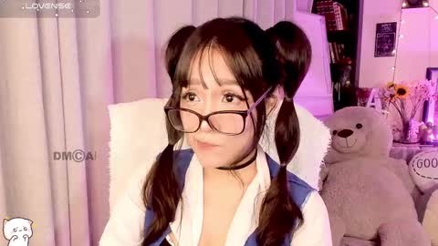 Snapshot of shyangie24 chatting on 03/07/25, 02:46 Angeline 3 independent come here when am horny... online show from 03/07/25, 02:46