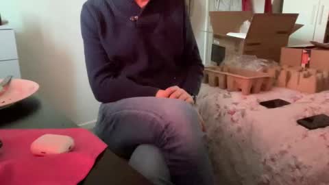 Snapshot of shyboy0533 chatting on 12/20/25, 02:57 shyboy0533 online show from 12/20/25, 02:57