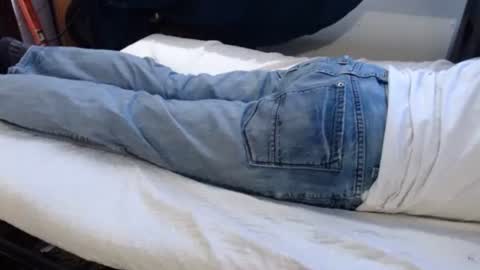 Snapshot of shyboyfu chatting on 11/17/25, 05:19 Funtimes online show from 11/17/25, 05:19