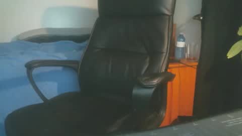 shyboyhugecum2020 online show from 05/11/26, 03:01