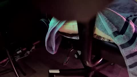 Snapshot of shybrown chatting on 11/27/25, 02:02 Klark Bent online show from 11/27/25, 02:02