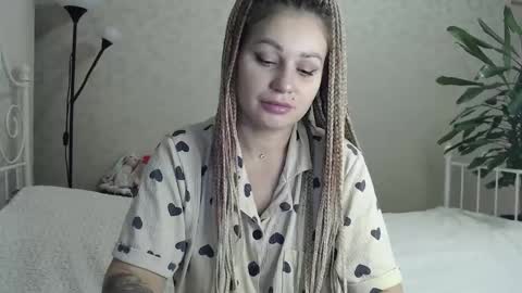 Snapshot of shyevaa chatting on 11/02/25, 03:36 Eva online show from 11/02/25, 03:36