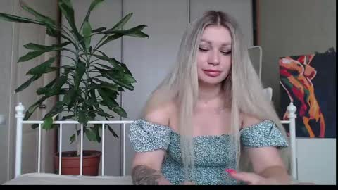 Snapshot of shyevaa chatting on 06/07/26, 04:27 Eva online show from 06/07/26, 04:27