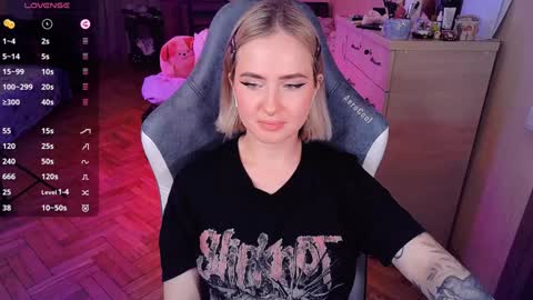 Effie online show from 01/26/25, 10:24