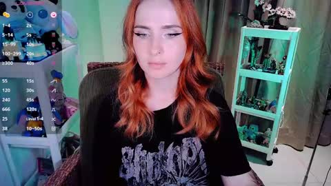 Snapshot of shyfoxxxy chatting on 05/11/26, 02:45 Effie online show from 05/11/26, 02:45