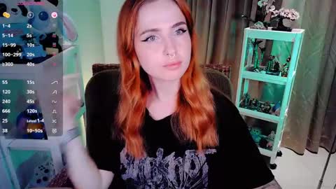 Snapshot of shyfoxxxy chatting on 05/21/26, 06:59 Effie online show from 05/21/26, 06:59