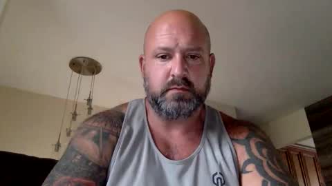 shyguy887 online show from 10/22/25, 06:29