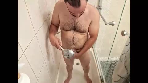 Snapshot of shyguy_passion chatting on 10/10/25, 08:41  at ya who online show from 10/10/25, 08:41