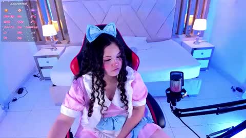 Shyly online show from 12/05/25, 05:16