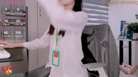 shyn_22 online show from 11/24/25, 05:18