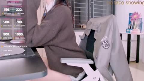 shyn_22 online show from 11/26/25, 04:19