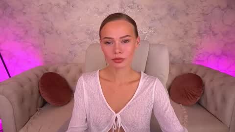 Snapshot of shyysiren chatting on 09/13/25, 06:02 shyysiren online show from 09/13/25, 06:02