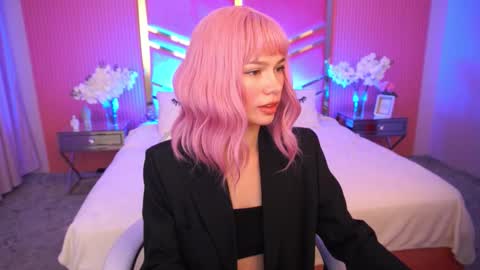 Snapshot of shyysiren chatting on 09/19/25, 06:26 shyysiren online show from 09/19/25, 06:26