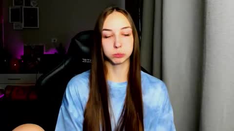 SIA online show from 10/04/25, 03:04