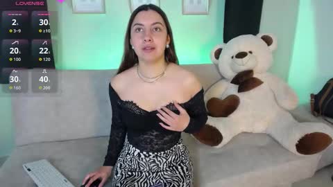 Sia online show from 11/17/25, 11:32