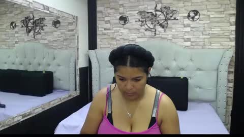 Snapshot of siacavad_sex chatting on 09/22/25, 12:29 Alicia online show from 09/22/25, 12:29