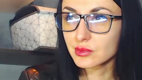 Snapshot of siaconna chatting on 02/27/25, 07:12 Siaconna online show from 02/27/25, 07:12