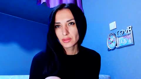 Snapshot of siaconna chatting on 11/10/25, 07:18 Siaconna online show from 11/10/25, 07:18