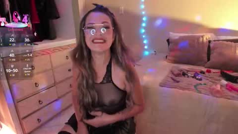 Snapshot of siamilff chatting on 10/28/25, 10:34 SIa online show from 10/28/25, 10:34