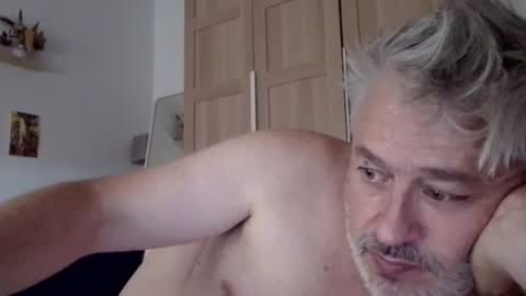 Snapshot of sibemolx chatting on 06/17/26, 01:12 sibemolx online show from 06/17/26, 01:12