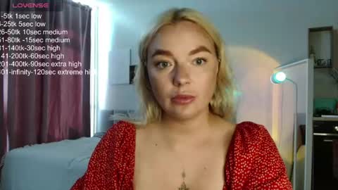 Snapshot of siberian_girl_ chatting on 06/29/26, 09:37 Eva online show from 06/29/26, 09:37
