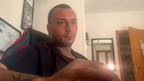 Snapshot of sidvicious23cm chatting on 09/23/25, 07:55 sidvicious23cm online show from 09/23/25, 07:55