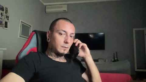 sidvicious23cm online show from 04/30/26, 04:24