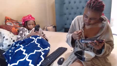 sieannabrown online show from 05/25/26, 10:32