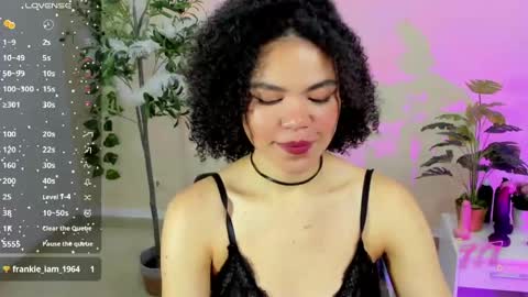 Vaiolet online show from 04/16/26, 03:13