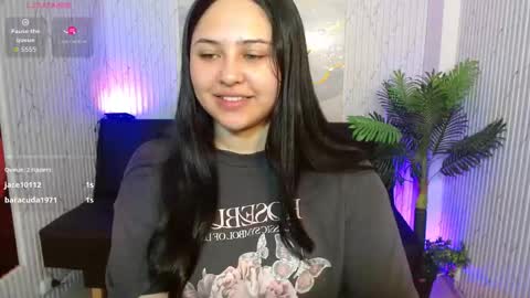 Snapshot of siena_tay chatting on 02/01/26, 12:04 Siena online show from 02/01/26, 12:04