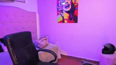 SIENNA  online show from 03/12/26, 12:33