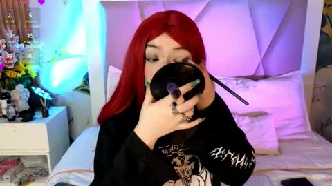 Snapshot of sienna_desiree chatting on 03/21/26, 12:43 Sienna Desieree online show from 03/21/26, 12:43