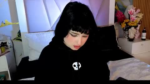 Snapshot of sienna_desiree chatting on 04/19/26, 02:22 Sienna Desieree online show from 04/19/26, 02:22