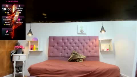 sienna_glow online show from 09/27/25, 12:43