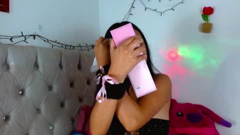 Amber online show from 01/06/26, 01:15