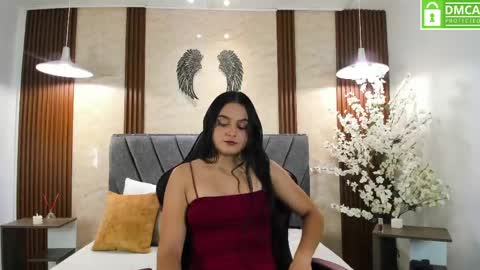Snapshot of sienna_lu chatting on 05/20/26, 11:49 Sienna online show from 05/20/26, 11:49