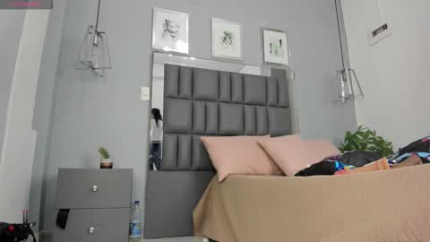 Keira online show from 02/02/26, 11:42