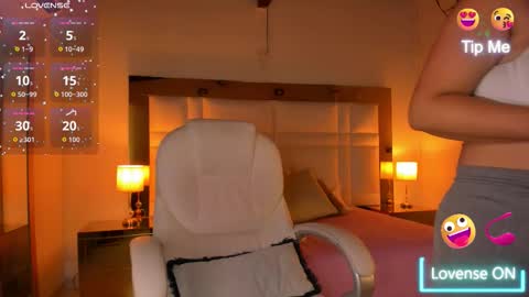 Sienna  online show from 11/13/25, 11:53